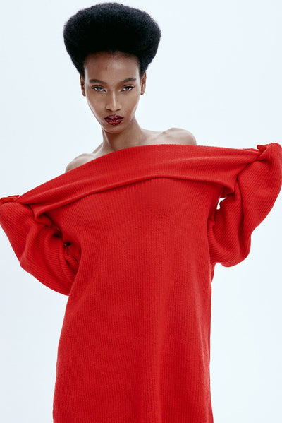 Sadie – Elegant Off-Shoulder Design – Top
