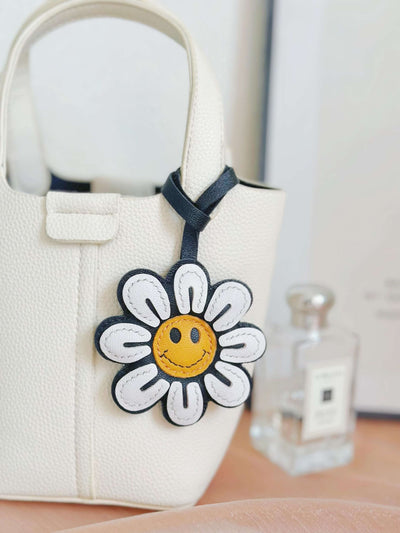 Cassie – Playful Floral Charm – Bag Accessory