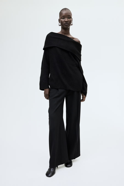 Sadie – Elegant Off-Shoulder Design – Top
