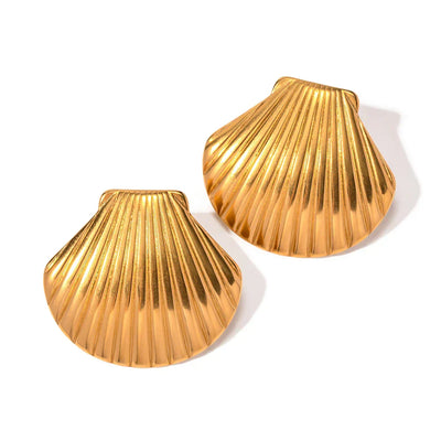 Hazel – Delicate Seashell Design – Stud Earrings