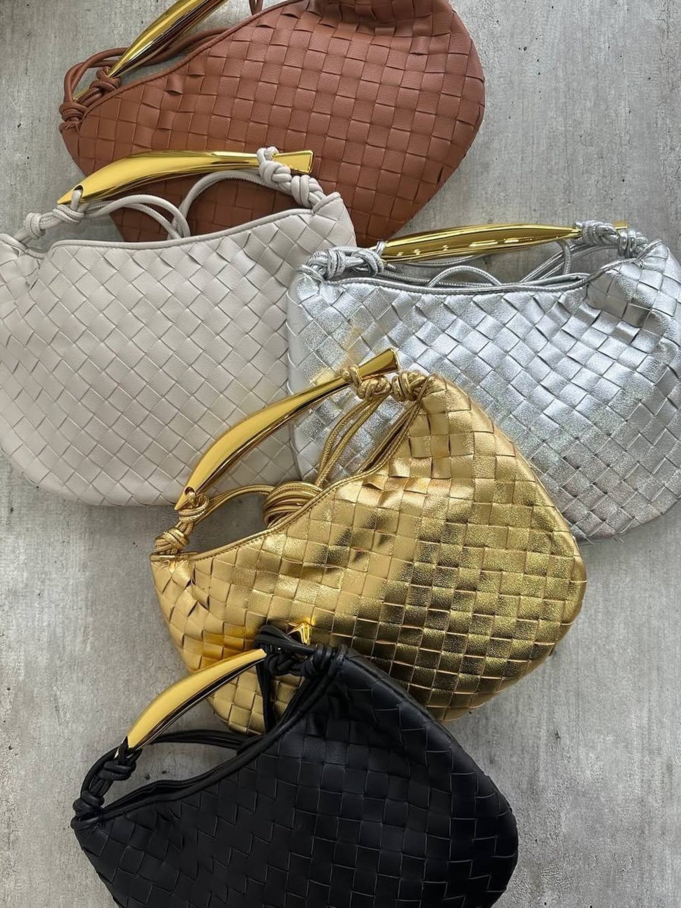 Alexandra – Woven Elegance – Shoulder Bag