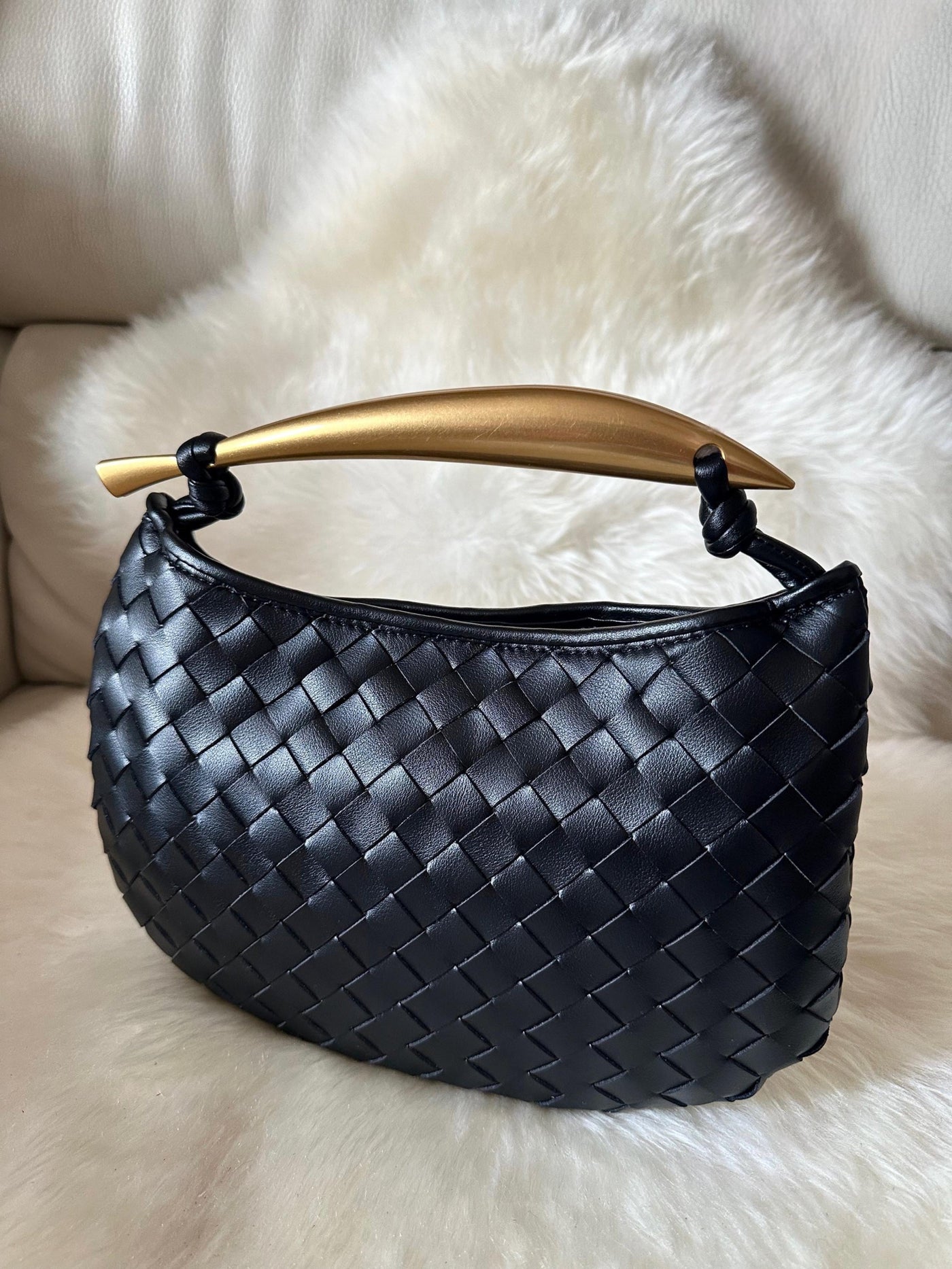 Alexandra – Woven Elegance – Shoulder Bag