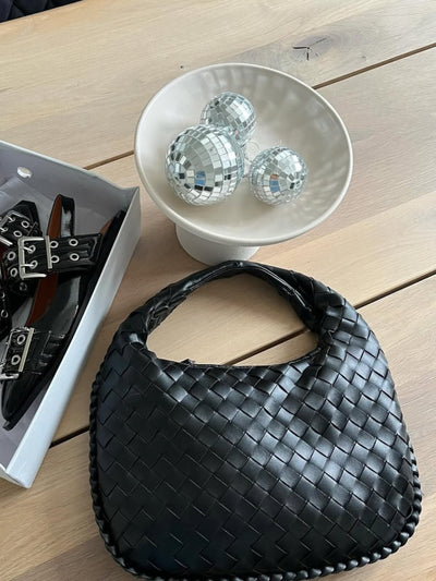 Violeta – Modern Elegance – Shoulder Bag