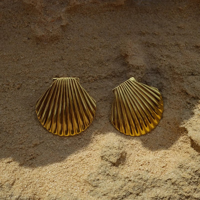 Hazel – Delicate Seashell Design – Stud Earrings