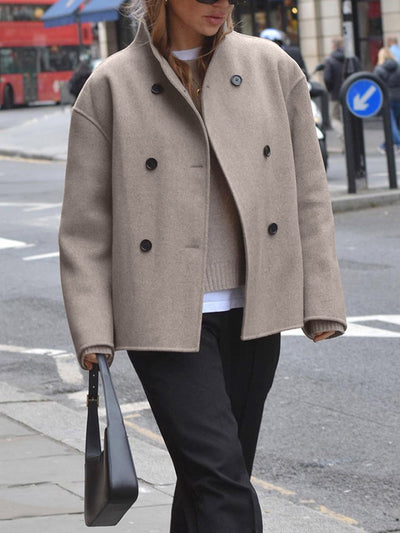 Kellie – Effortless Style – Oversized Button-Down Jacket