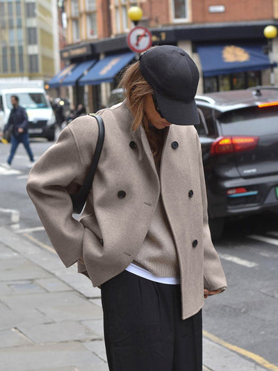 Kellie – Effortless Style – Oversized Button-Down Jacket