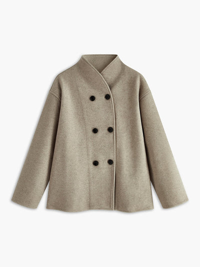 Kellie – Effortless Style – Oversized Button-Down Jacket