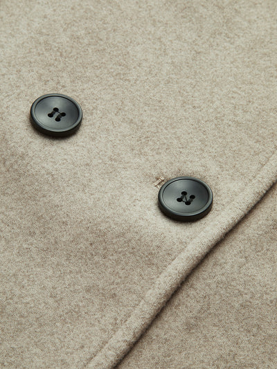 Kellie – Effortless Style – Oversized Button-Down Jacket