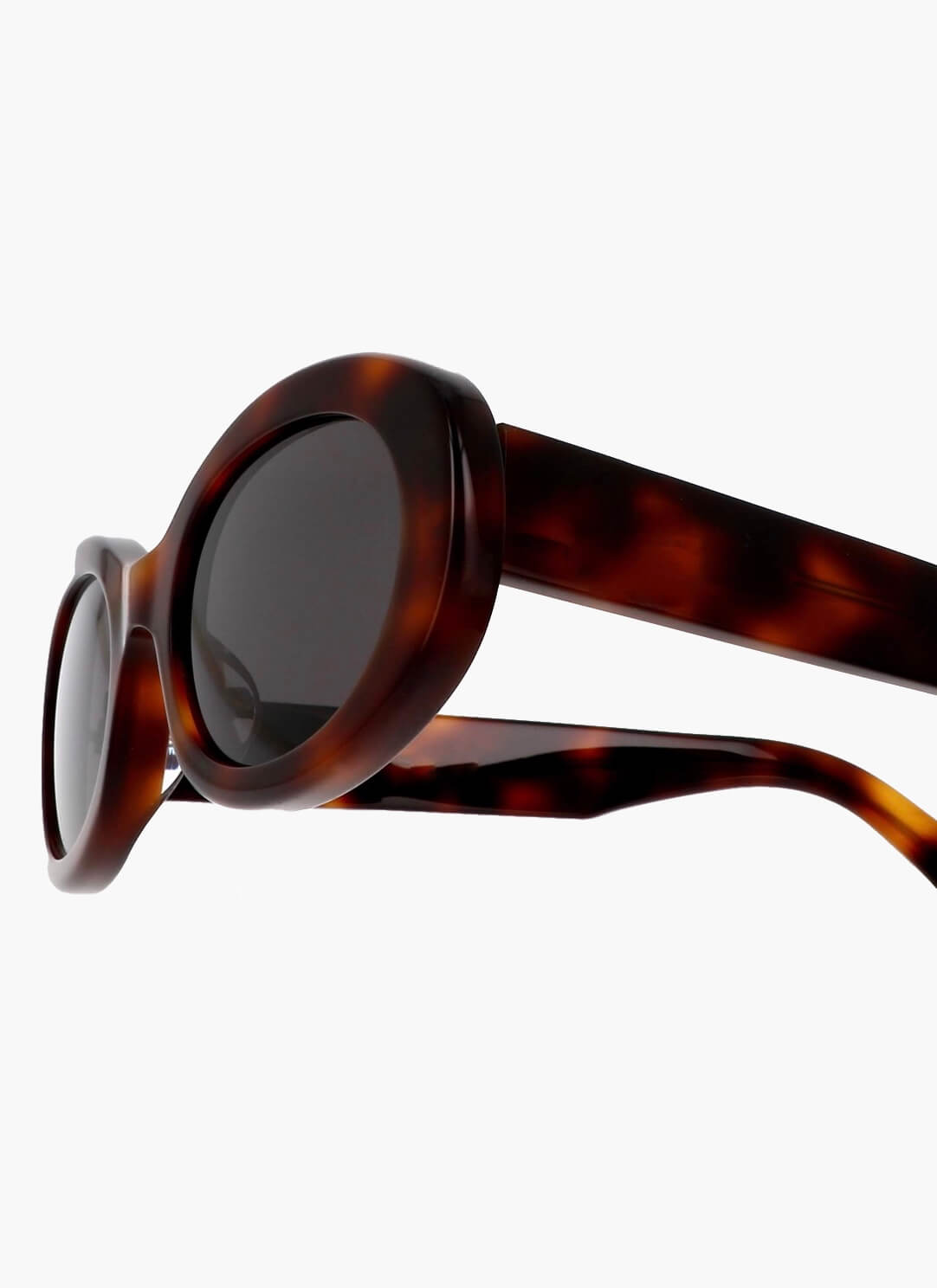 Lana – Elegant Cat-Eye Design – Sunglasses
