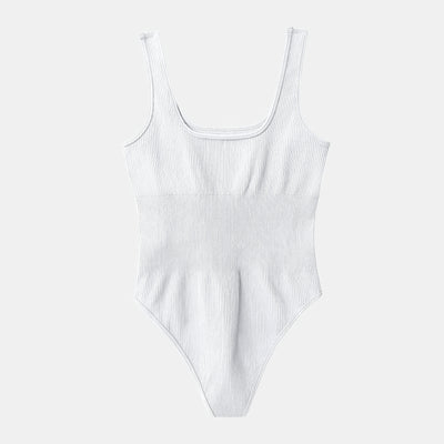 Ava – Sleek Ribbed Design – Bodysuit