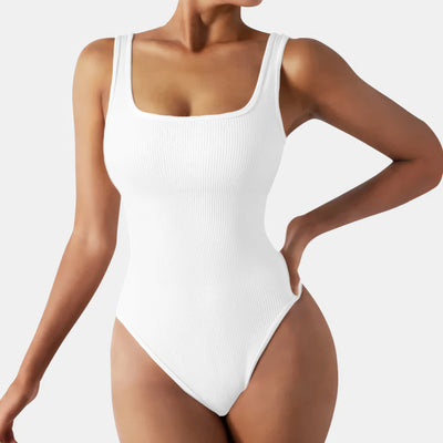 Ava – Sleek Ribbed Design – Bodysuit