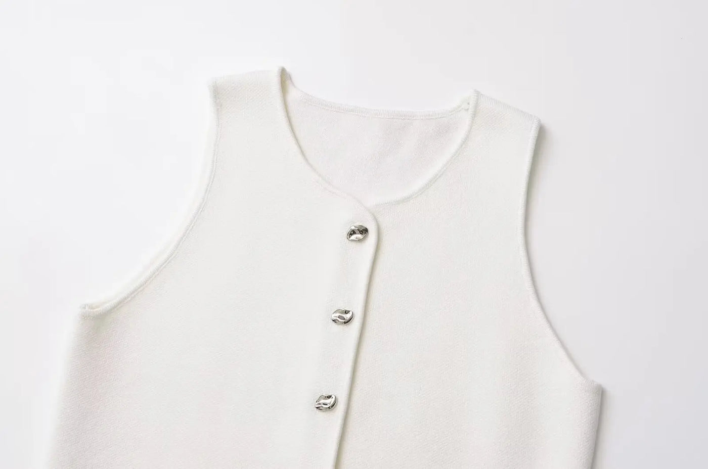 Adie – Effortlessly Chic – Knitted Vest
