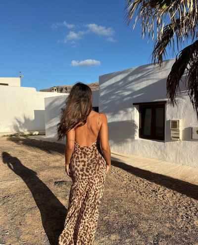 Ruby – Elegant Backless Design – Dress