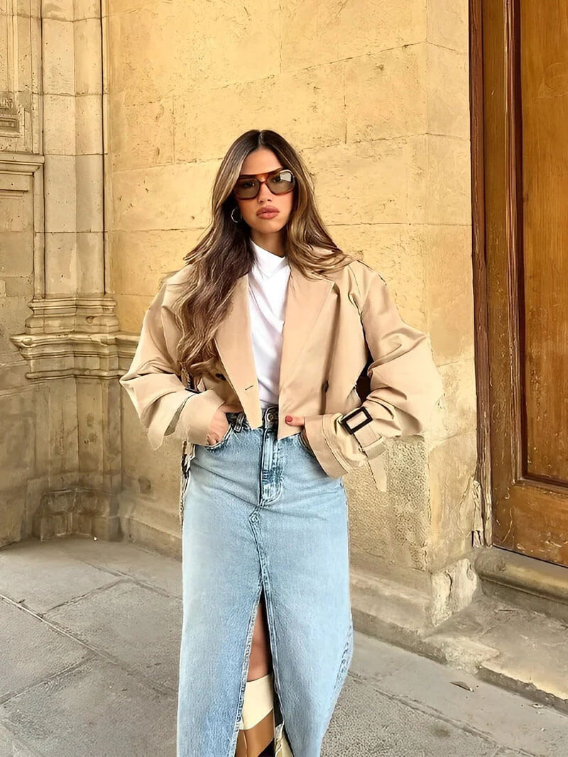 Charlotte – Modern Elegance – Cropped Trench Coat