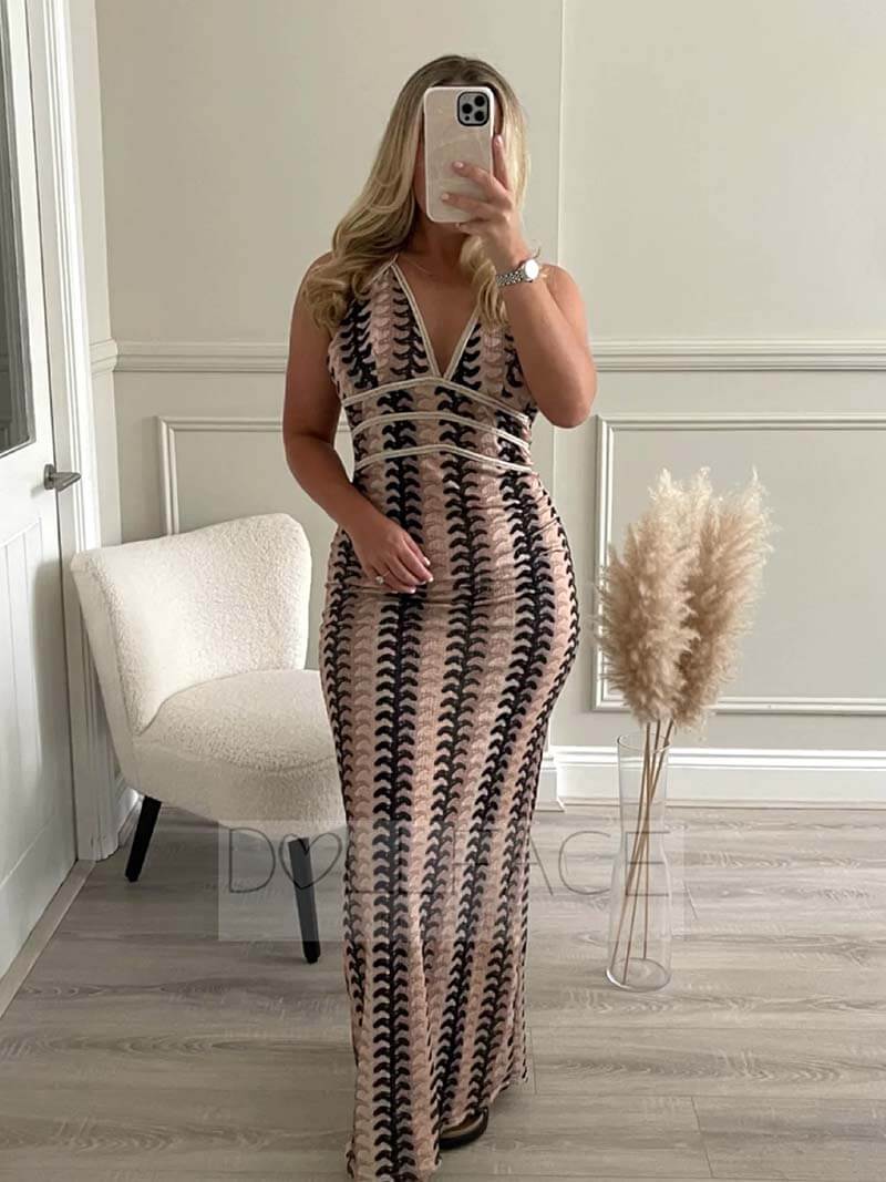 Mia – Effortlessly Elegant – Midi Dress